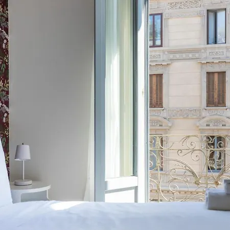 Italianway - The B Village Business Apartment