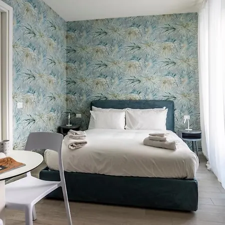 Italianway - The B Village Business