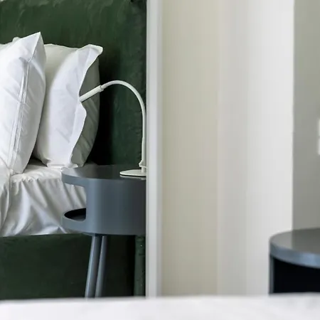 Italianway - The B Village Business 아파트 *