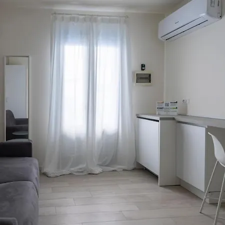 Italianway - The B Village Business