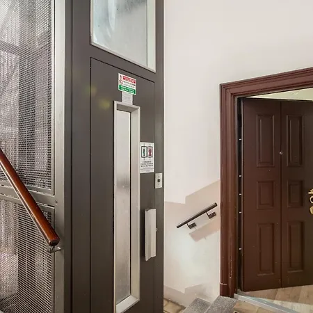 Golden Prestige Apartment
