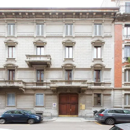 Leopardi21 Apartman Milánó