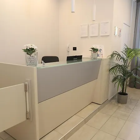 Cadorna Luxury Hotell *