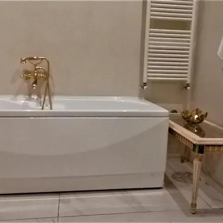 Mercanti Apts Via Passarella Apartman
