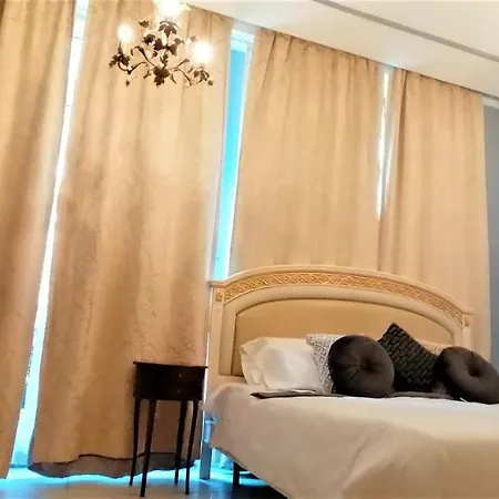 Mercanti Apts Via Passarella Apartman *