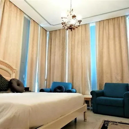 Mercanti Apts Via Passarella *