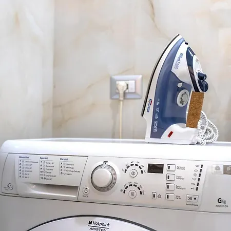 Rent Apartment - Duomo Brera - Elegant Suite In Design District *