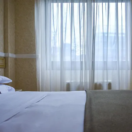 Romana Hotel 4*