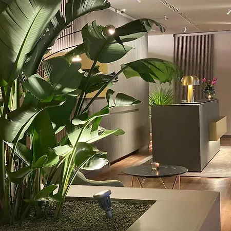 Hotel Romana 4*