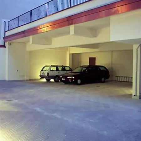 Terminal 3*