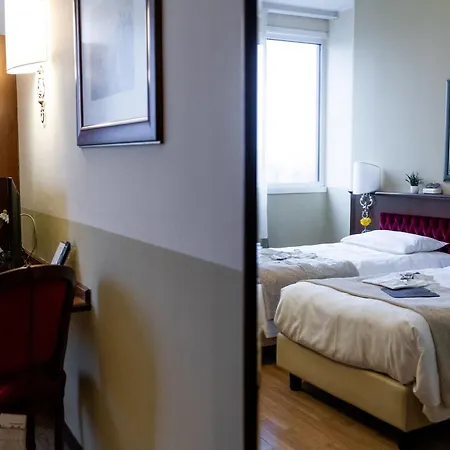Alga Hotel 3*