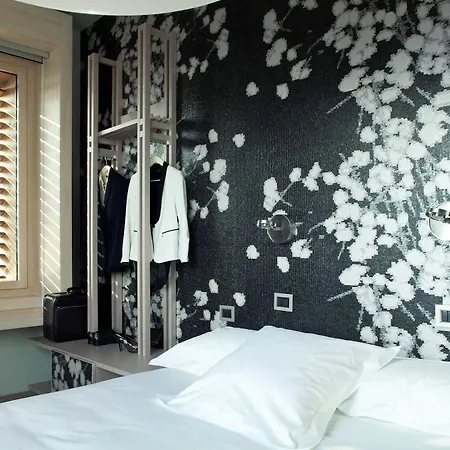 Nu 4* Mailand