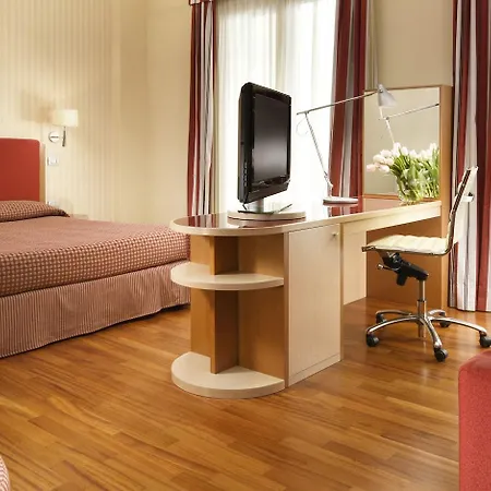 Unaway & Quark Due Ξενοδοχείο με διαμερίσματα 4*