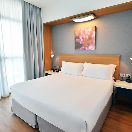 Отель Hilton Garden North