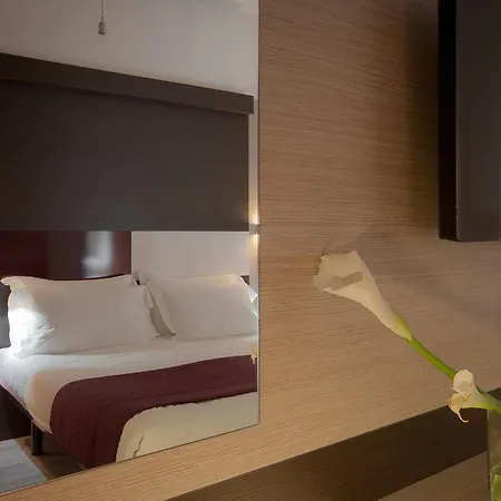 Szálloda Genius Downtown 3*