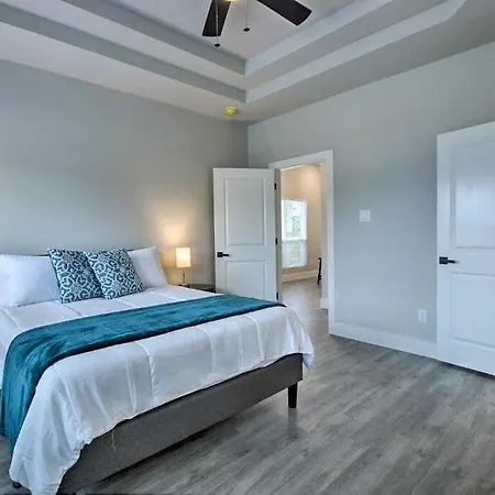 جينيوس داون تاون