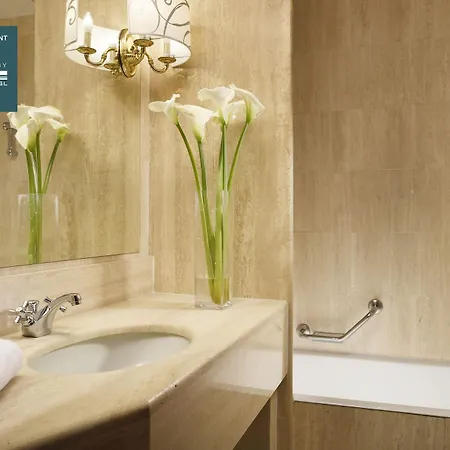 Unahotels Scandinavia Hotel