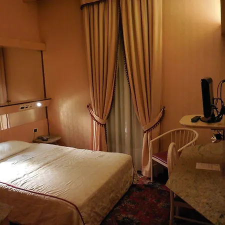 Hotel Roma 4*