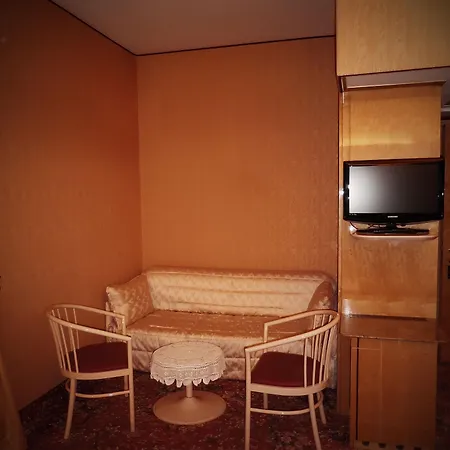 Roma 4* Milano