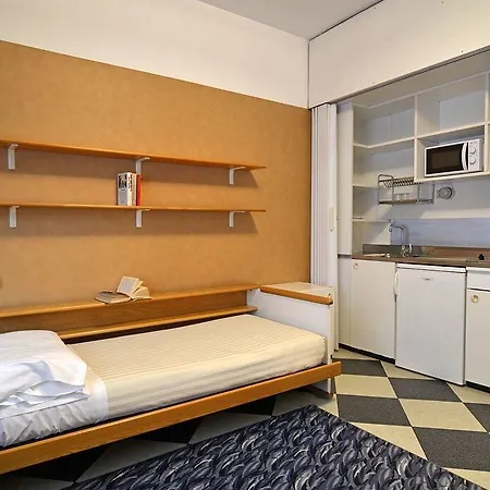 Siloe Apartahotel 3*