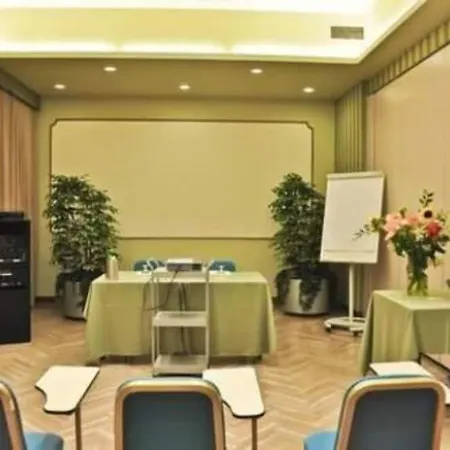 Lloyd Hotel 4*