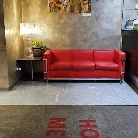 Hotel Metro 3*