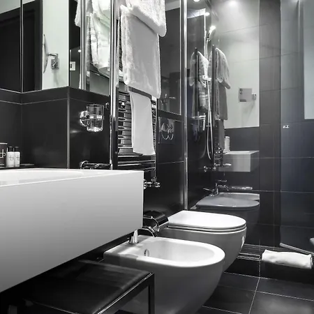 Lhp Napoleon Hotel 4*