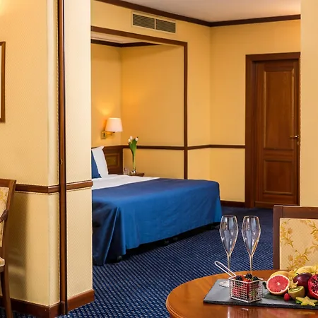 Leonardo Center 4* Milán
