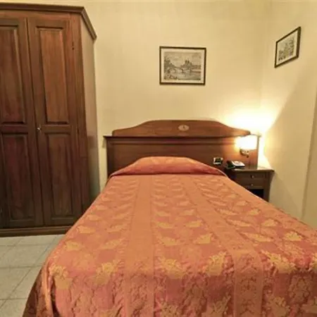 Pavone Hotel 3*