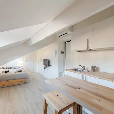 Sammartini Nice Attic Apartman Milánó