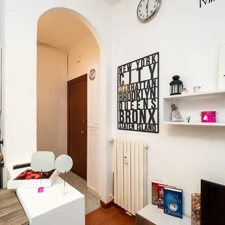 Navigli Apartment- Hosted By Sweetstay Apartment *