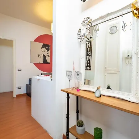 Navigli Apartment- Hosted By Sweetstay Apartment