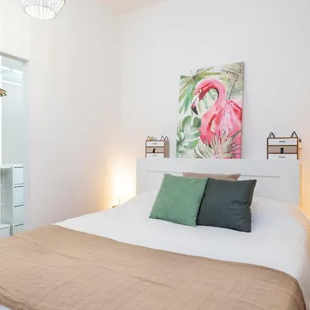 Navigli Apartment- Hosted By Sweetstay Apartment *