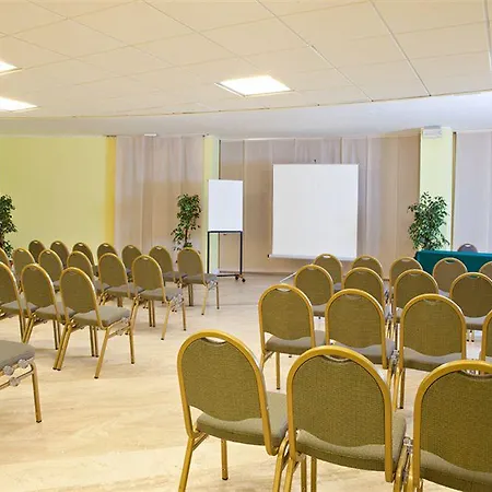 Atahotel Quark 4* Milán