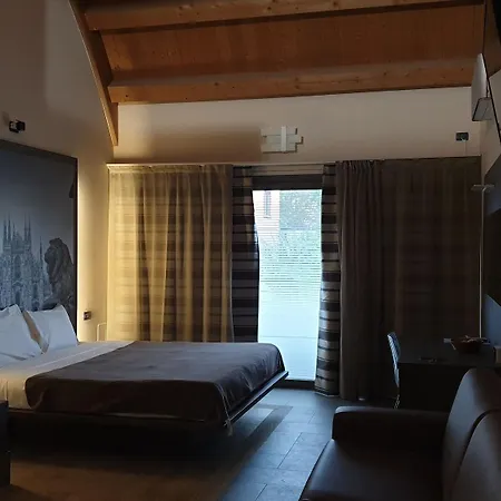 Seven 2* Milan