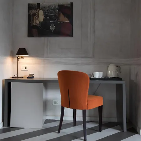 Fifty House Cellini