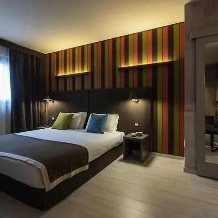 Fifty House Mediolan