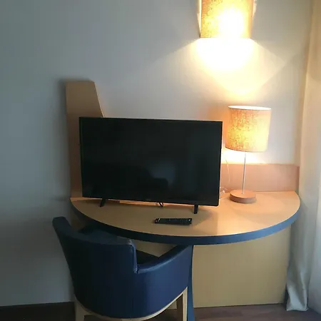 Welcome Hotel