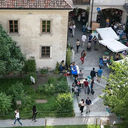Un Posto A - All'interno Di Cascina Del 700 Milan