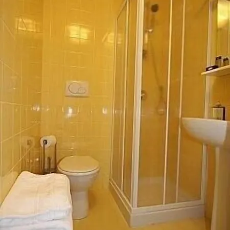 Hotell My 2*