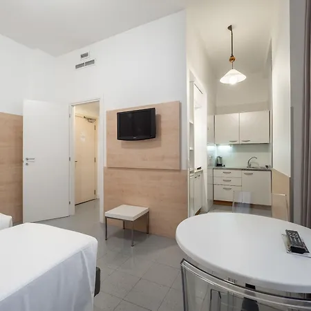 Apart Otel Navigli 4*