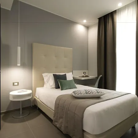 Hotel H21 3*