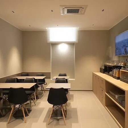 Hotel H21 3*