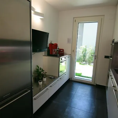 Experience Design Bed&show Bed and Breakfast 2*