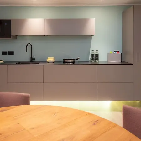 Mav - Design In Porta Romana * Milan