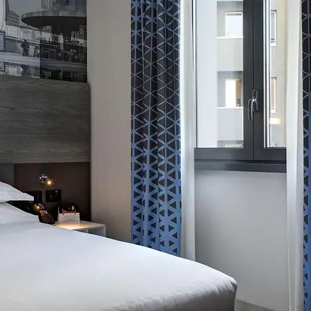 Hotel Iq