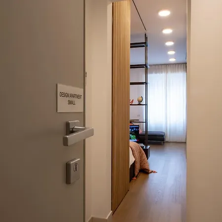 Madeleine - Brera Apartment *