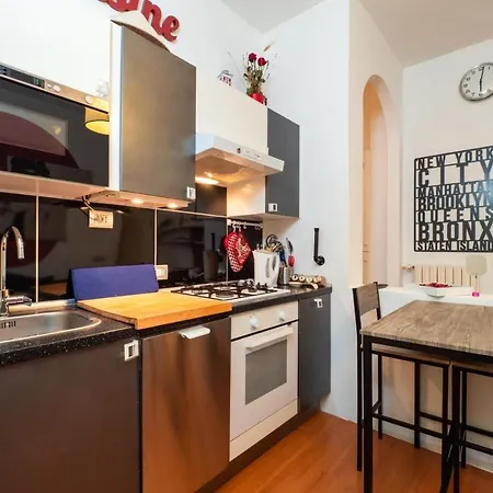 Navigli Apartment- Hosted By Sweetstay Apartment Milan