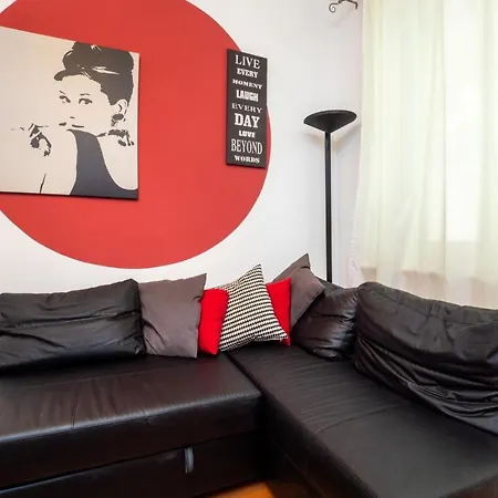 Navigli Apartment- Hosted By Sweetstay