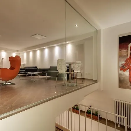 Genius Downtown 3* Milan